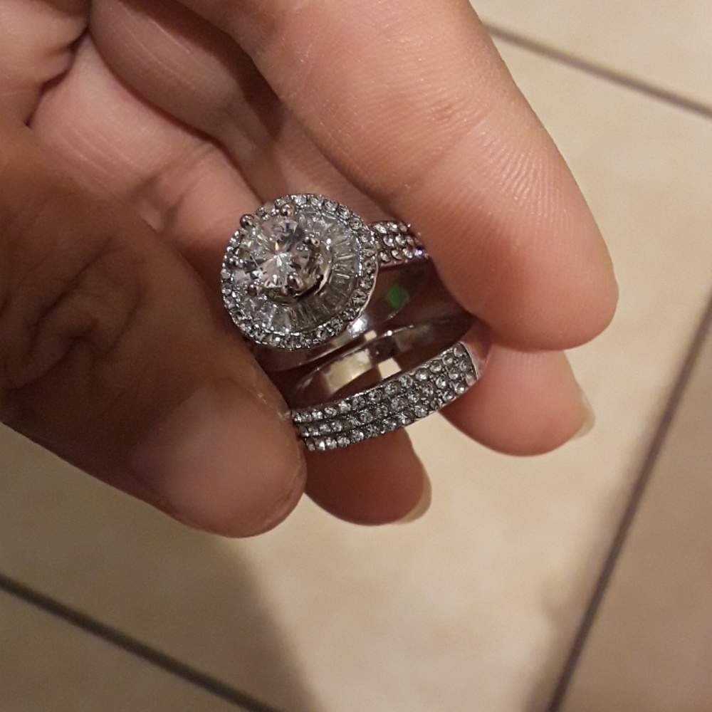 Costume Cubic Zirconia wedding ring